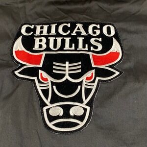 DINAMIC Chicago Bulls Baseball Jersey Shirt Red Black Patch Logo Size L